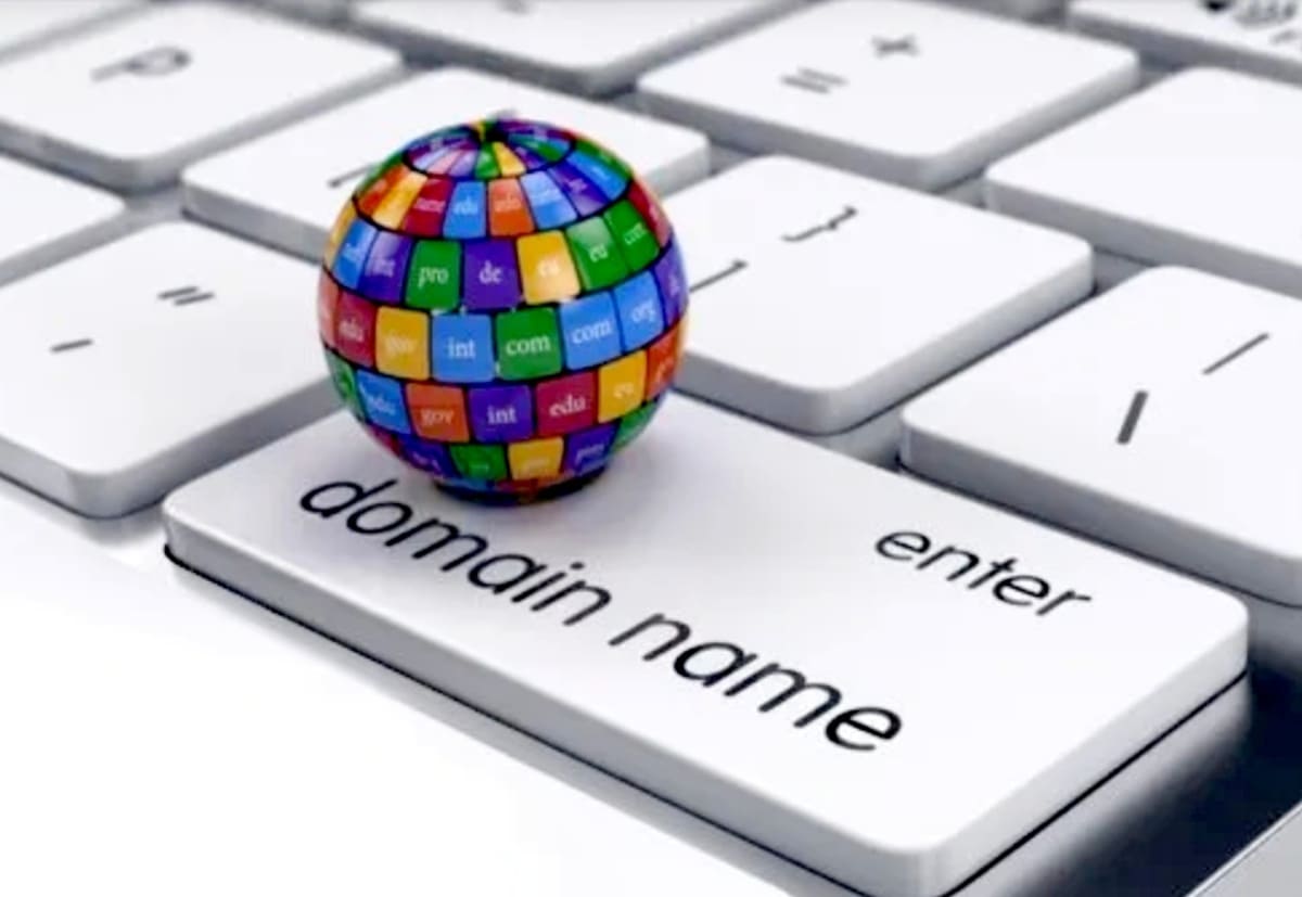 Pengaruh Nama Domain Terhadap Kinerja Website